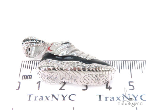 14K Gold Prong Diamond Sneaker Pendant, photo 8 of 9