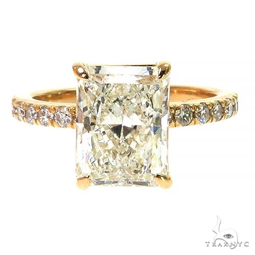 Radiant Cut Diamond Engagement Ring 68554 - Image 1