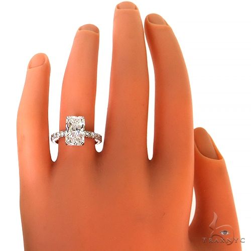 Radiant Cut Diamond Engagement Ring 68633 - Image 6