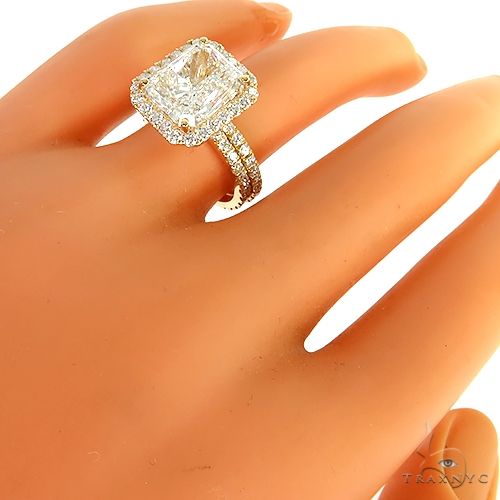 Radiant Cut Diamond Engagement Ring 68944 - Image 10