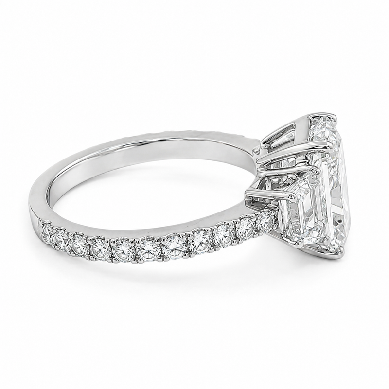 Royal Three Stone Engagement Ring 71548