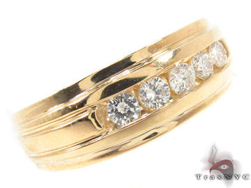 Yellow gold men's ring with five round diamonds in a polished row