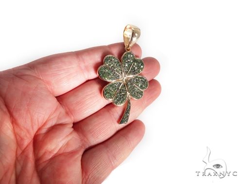 14K Gold Shamrrock Clover Pendant Saint Patrick's Day, photo 5 of 7