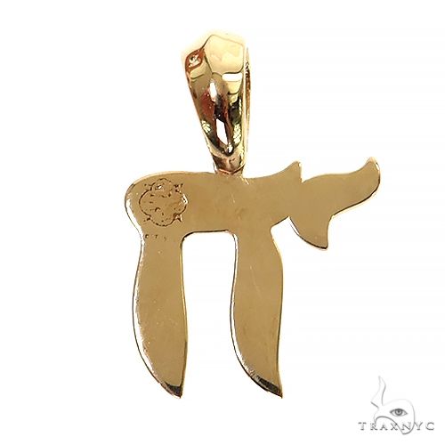 14K Gold Small Jewish Chai Diamond Pendant, photo 4 of 8
