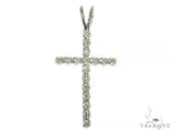 18K Gold Small Round Cut Cross 4 2005