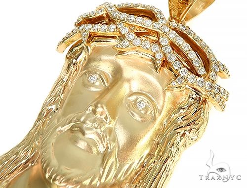 Solid 14K Gold Jesus Pendant With Diamond Crown 66152 - Image 4
