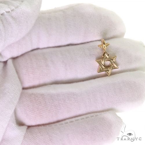18K Gold Star Of David Pendant Mini, photo 7 of 7