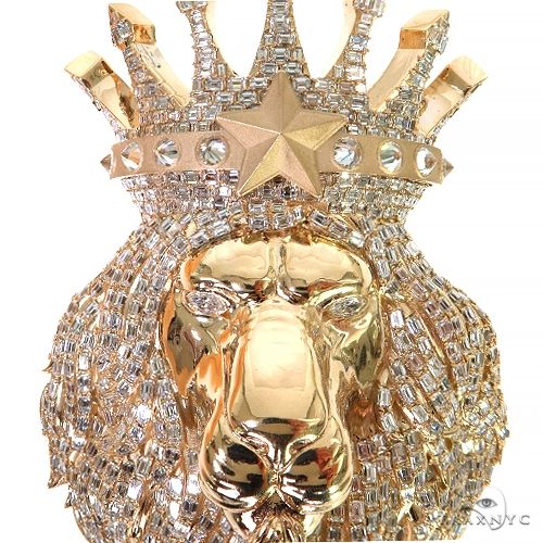 The Royal King Lion Diamond Pendant in 14K Gold, photo 3 of 7
