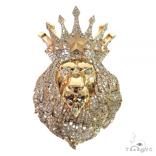 The Royal King Lion Diamond Pendant
