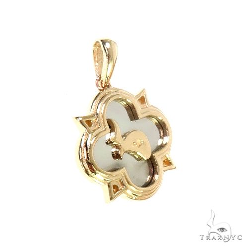 TraxNYC Logo Pendant 66486 | TraxNYC
