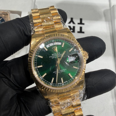 Rolex Day-Date 36mm | 18K Yellow Gold | Green Stick Dial Chinese Day | 118238 | 71352
