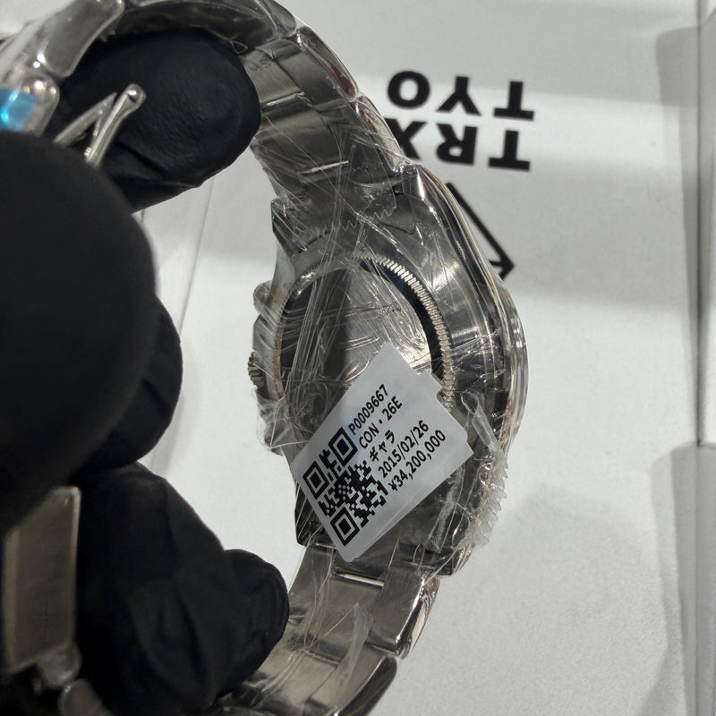 Platinum Daytona on an Oyster bracelet showcasing an ultra-luxurious factory-set diamond configuration.

