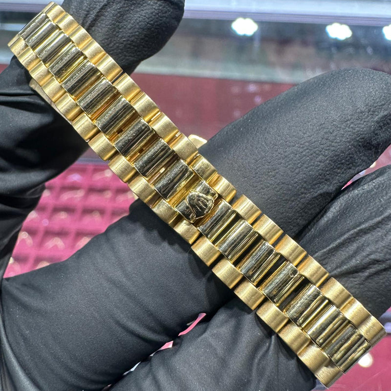 Rolex Lady Datejust 26mm | 18K Yellow Gold | Birch Wood Dial | REF: 6917
