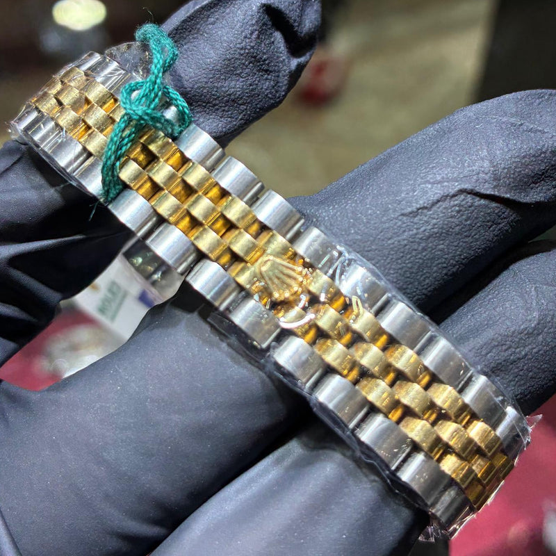 2019 Rolex Lady-Datejust 28mm | Two Tone Yellow Gold | Champagne Diamond Dial, photo 2 of 2