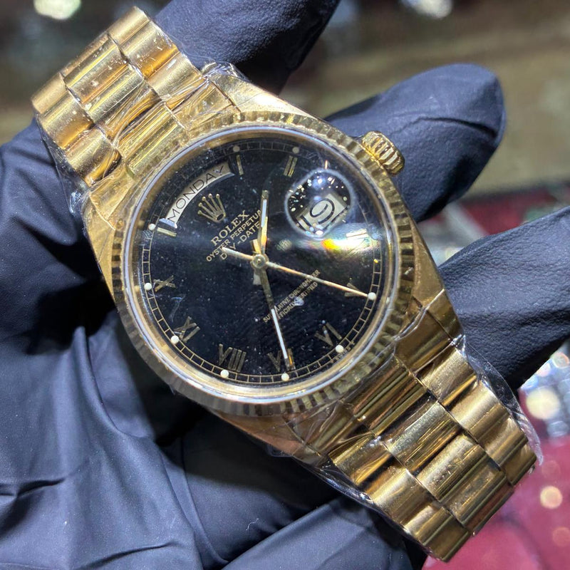 Rolex Day-Date 36mm | 18K Yellow Gold | Black Roman Dial, photo 1 of 2