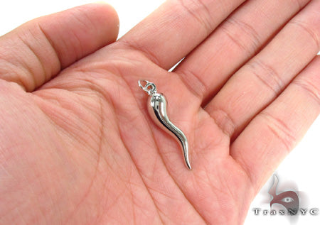 Italian Horn Pendant 29244 - Image 9