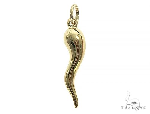 Italian Horn Pendant 29244 - Image 1