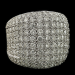 BIG X THA PLUG jewelry detail