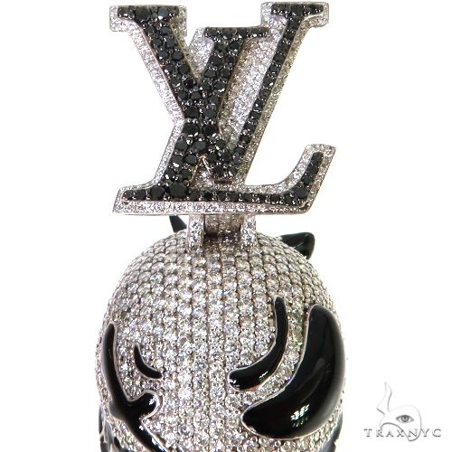 Glow in The Dark Skellington Diamond Pendant 67777 - Image 3