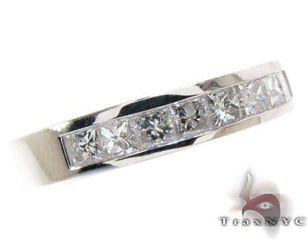Marvelous Gold Diamond Wedding Band