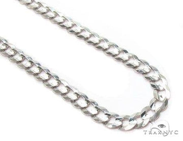Solid 14k white gold curb chain, 3mm width, 20 inches, close-up of flat interlocking links