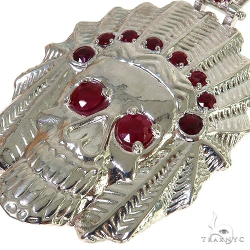 925 silver skull pendant with red ruby eyes and crown detailing