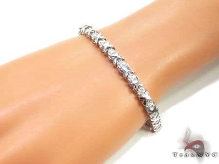 white gold xo bracelet